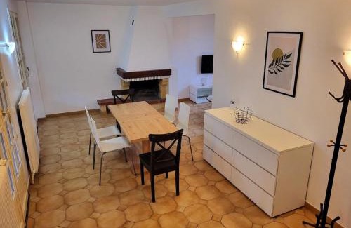 Tremblay-en-France Apartamento | Grand pavillon avec jardin