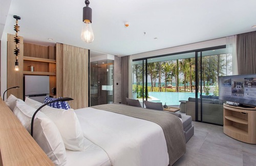 Khuekkhak Complejo | Grand Pool Access + Jacuzzi Seaview (PS5)