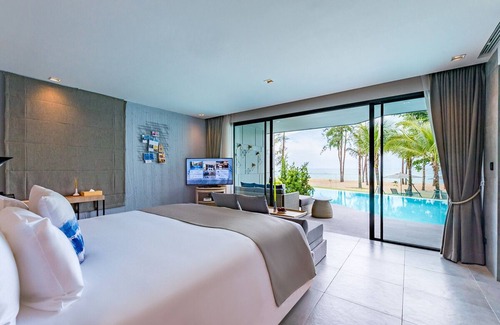 Khuekkhak Complejo | Grand Pool Access + Jacuzzi Seaview (PS5)