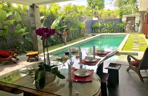 Petitenget Villa | Grandes proporciones, impresionante villa nueva a poca distancia de lo mejor de Bali