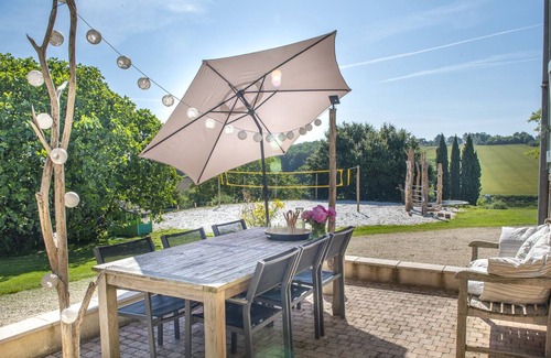 Lavit Casa | Grand Quilt a wonderful holiday home in breathtaking surroundings.