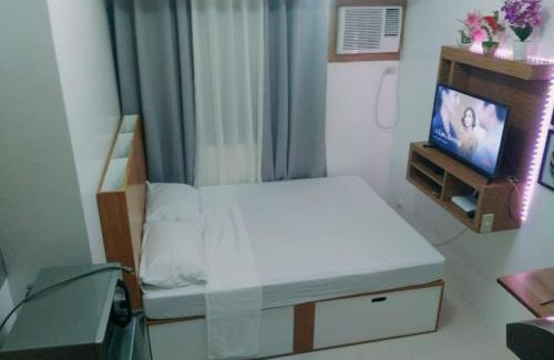 Ermita Apartamento | Grand reviera in the front of famous sunset of manila with stunning beauty of dolomite sand