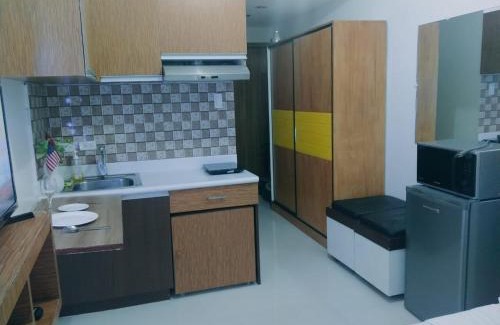 Ermita Apartamento | Grand reviera in the front of famous sunset of manila with stunning beauty of dolomite sand