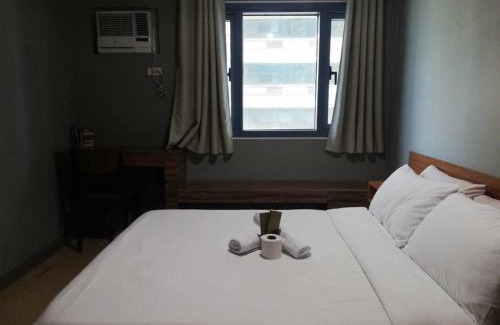 Ermita Apartamento | Grand Riviera Suites infront of US EMBASSY