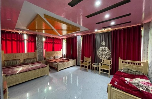 Dhirkot Hotel | Grand Shafaat Hotel Nathiagali