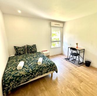 Alco Apartamento | Grand T4 de 118m2 Proche Tram, Terrasse à seulement 25 mn des Plages