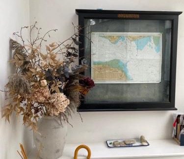 Ryde Casa | Grand Victorian family home - nestled between woodland and beach