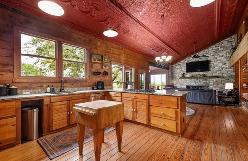 Wimberley Casa | 360 grados de VISTA INCREÍBLE! Piscina, Bañera de hidromasaje, Sala de juegos