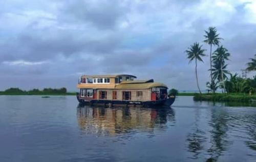 Kumarakom Alquiler De Eote | Grand Villa Houseboat