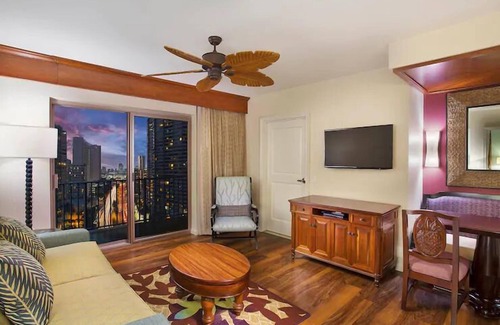 Waikiki Hotel | Grand Waikikian, a Hilton Grand Vacations Club - 2 Bedroom Premier - 2BX