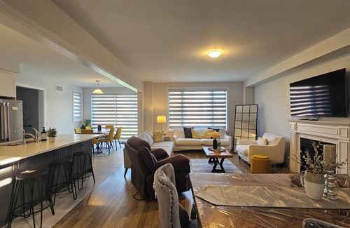 Woodstock Casa | Grand Woodstock Luxe House ~ 4BR