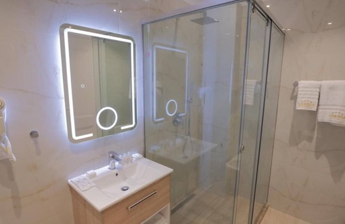 Tirana Hotel | Granda Hotel