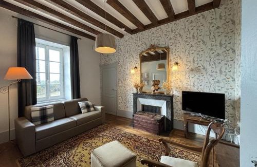 Deux-Chaises Casa | Grande demeure, jardin clos, clim, proche Moulins - gîte avec draps et ménage inclus - FR-1-489-126