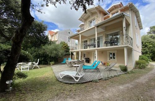 Saint-Georges-de-Didonne Casa | Grande Maison Famille 25m Plage, Jardin, Terrasse, Animaux admis - FR-1-539-6