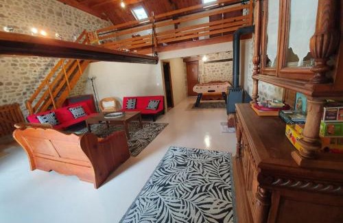 Marcillat-en-Combraille Casa | Grande maison en pierres avec jardin clos, proche des stations thermales et des Volcans d'Auvergne - FR-1-489-198