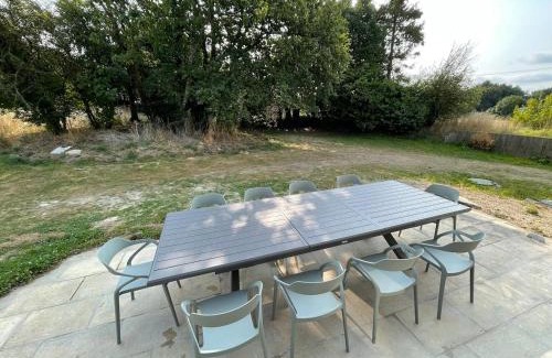 Rosporden Casa | Grande maison 20 min plage, 14 personnes, 5 SDB, literie grand confort