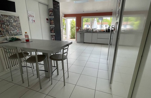 Mairie de Chantenay Casa | Grande Maison Familiale à Nantes Avec Piscine