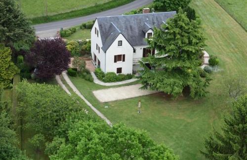 Conflans-sur-Anille Casa | Grande Maison de Campagne avec Jardin Clôturé, Pétanque et Ping-Pong - Idéale Familles - FR-1-410-182