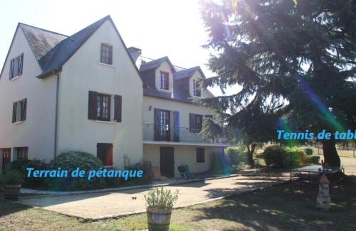Conflans-sur-Anille Casa | Grande Maison de Campagne avec Jardin Clôturé, Pétanque et Ping-Pong - Idéale Familles - FR-1-410-182