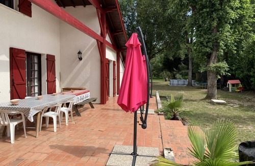 Castres-Gironde Casa | Grande Maison Pour 10 Personnes Piscine Hors sol Grand Terrain