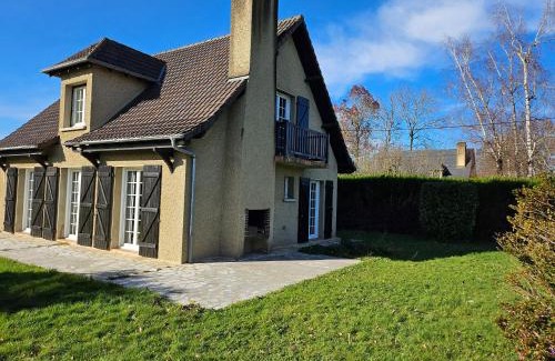 Saint-Jammes Casa | Grande maison rénovée avec jardin, idéale familles et professionnels