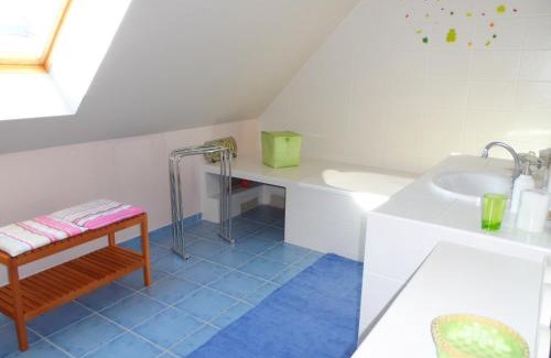 Villers-sur-Mer Casa | Grande Villa avec Jardin, Proche Plage et Centre de Villers-sur-Mer - FR-1-487-310