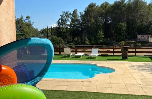 Flayosc Casa | Grande villa avec piscine sous les chênes