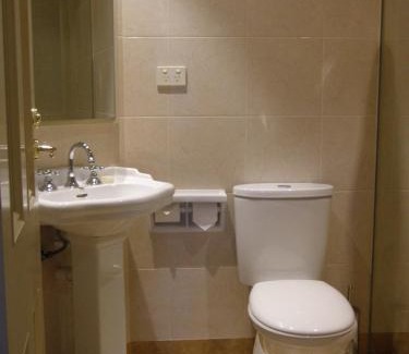 Battery Point Hotel | Grande Vue Hotel