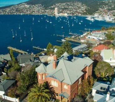 Battery Point Hotel | Grande Vue Hotel