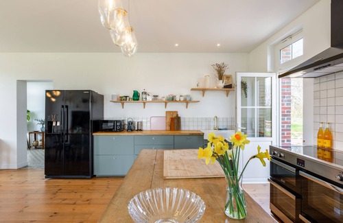 Saint-Aubin-de-Scellon Casa | Grandes Familles Bienvenues : Maison de Vacances & Weekend au Calme, 18personnes