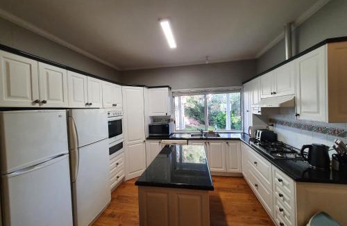Glenroy Casa | Grandhome Melbourne Airport & Shops