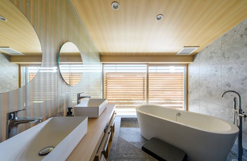 Maruoka Onsen Casa | Grandia Housen