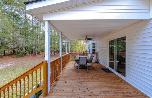 Burgaw Casa | Grandma's Farm on 6 acres with Barn and River Access
