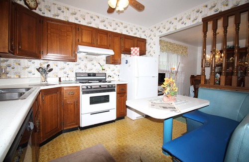 East Millsboro Casa | Grandma's House - Pets Welcome - Fenced Yard