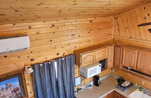 Apple Valley Cabina | Grandpa's Cabin