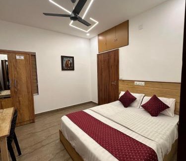 Kannur Cama Y Desayuno | Grandstaykannur