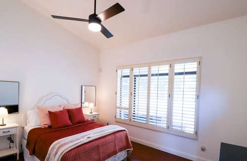 Paradise Park Vista Casa | Grandview Villa | 6-Bedroom Kierland Getaway wPool