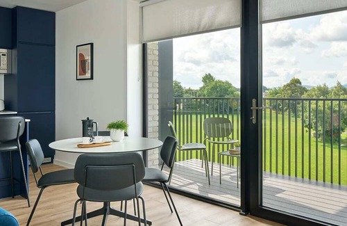 Stillorgan Apartamento | Grange One Summary: T
