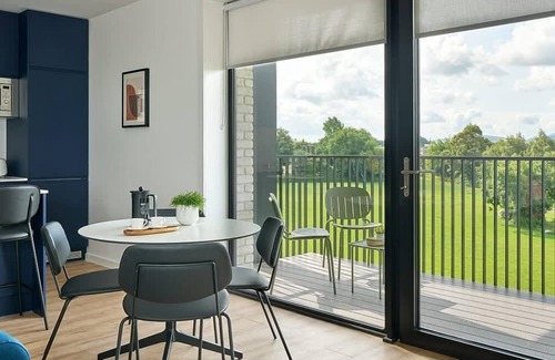 Stillorgan Apartamento | Grange Two Summary: T