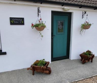 Naran Casa | Granny Dens