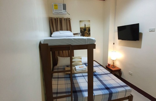 Palompon Casa | Grants Building Traveller's Lodge
