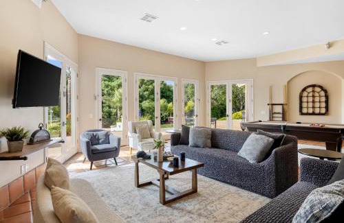 Temecula Casa | Grapevine by AvantStay Secluded 5BR Villa 4 Acres of Vineyards Avo Groves