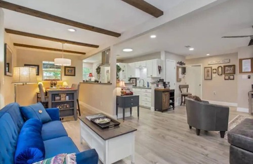 Grapevine Casa | Grapevine House ! New Remodel,TCU close by