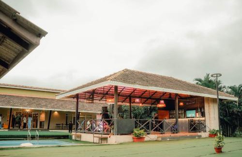 Nashik Complejo | Grass Resort and Spa