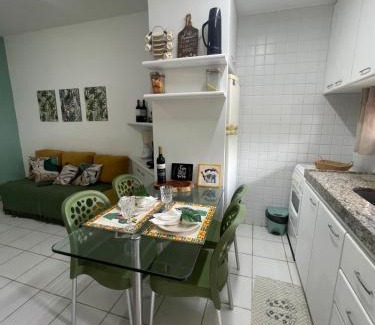 Saire Apartamento | Gravatá Flat no condomínio Monte Castelo MELHOR LOCALIZAÇÃO , Wi-Fi, SKY e AR