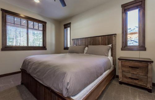 Stonegate Casa | Gray Bear 454