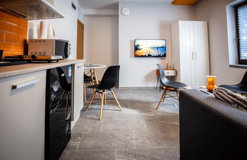 Subotica Apartamento | Gray brick house