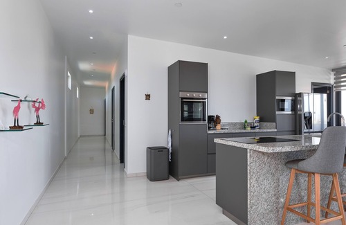 Noord Apartamento | Gray Door Apartments - Adults Only