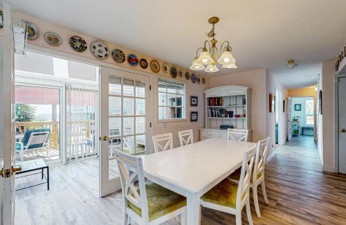 Gulf Trace Casa | Grayton Beach "Inn The Pink" 95 High Dune Drive (House)