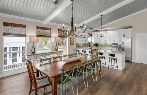 Gulf Trace Casa | Grayton Beach, Near to Beach, Pool, Sleeps 14 + Free Attraction Tickets!